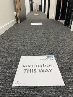 Globe Print uses Drytac films for a new COVID-19 vaccination center.